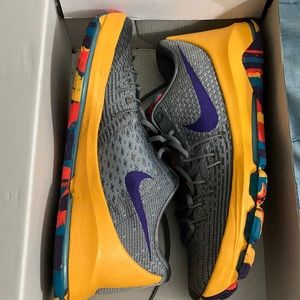 Brand new Kevin Durant basketball shoes